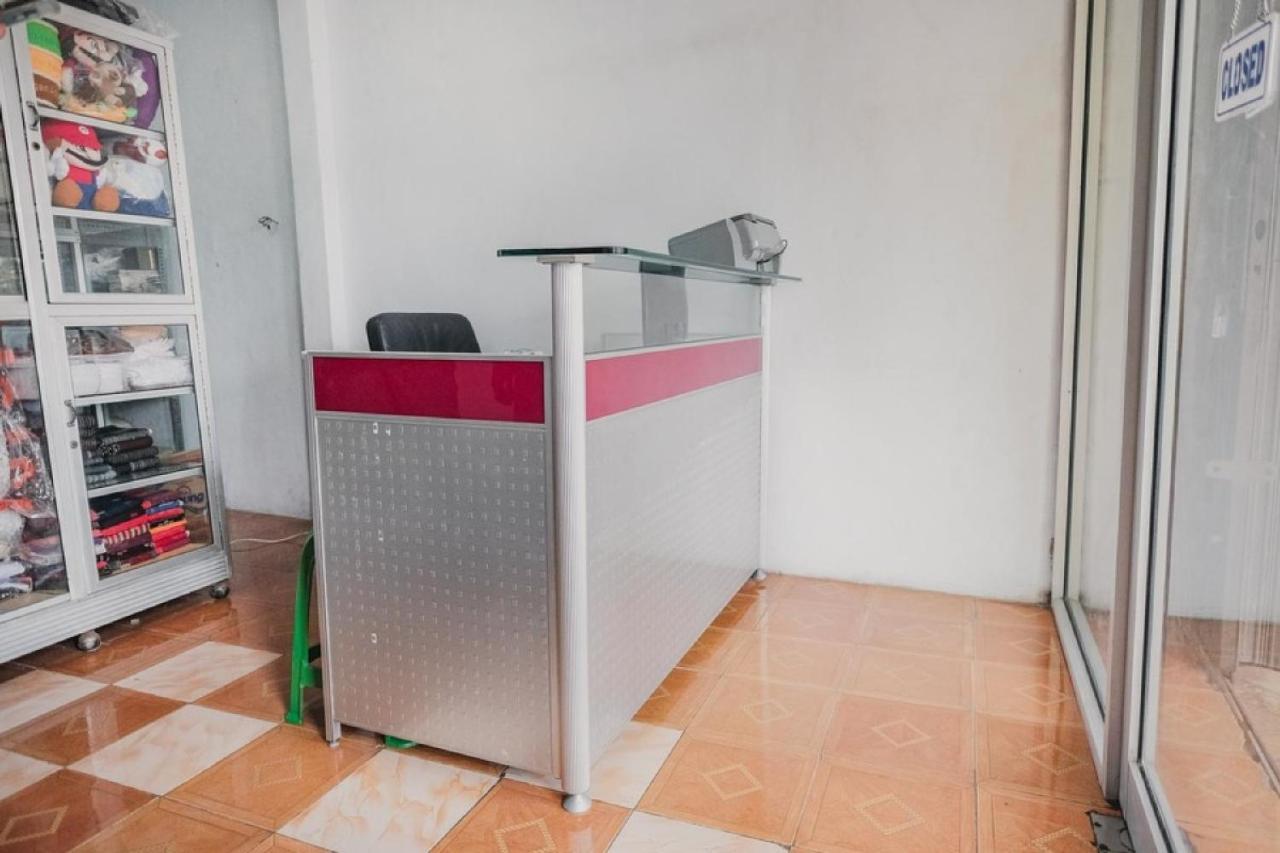 RedDoorz Syariah near Stadion Maulana Yusuf Serang Bagian luar foto