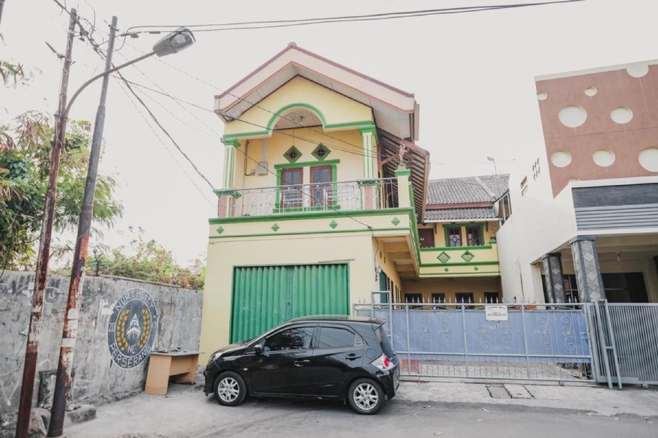RedDoorz Syariah near Stadion Maulana Yusuf Serang Bagian luar foto